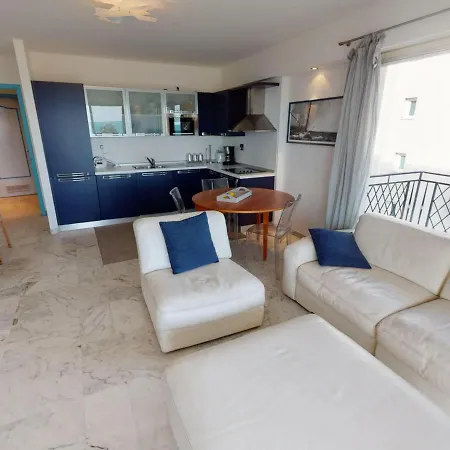 Superbe 3p Moderne Face Mer Avec Grande Terrasse, Clim, Proche Plage Et Commerces - Fr-1-196-254 * Menton