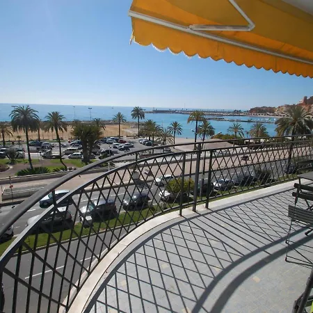 Apartament Superbe 3p Moderne Face Mer Avec Grande Terrasse, Clim, Proche Plage Et Commerces - Fr-1-196-254 *